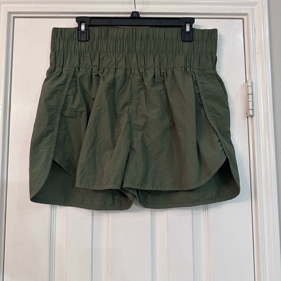 Zenana Outfitters High Waist Green Wind Shorts - Picture 1 of 3
